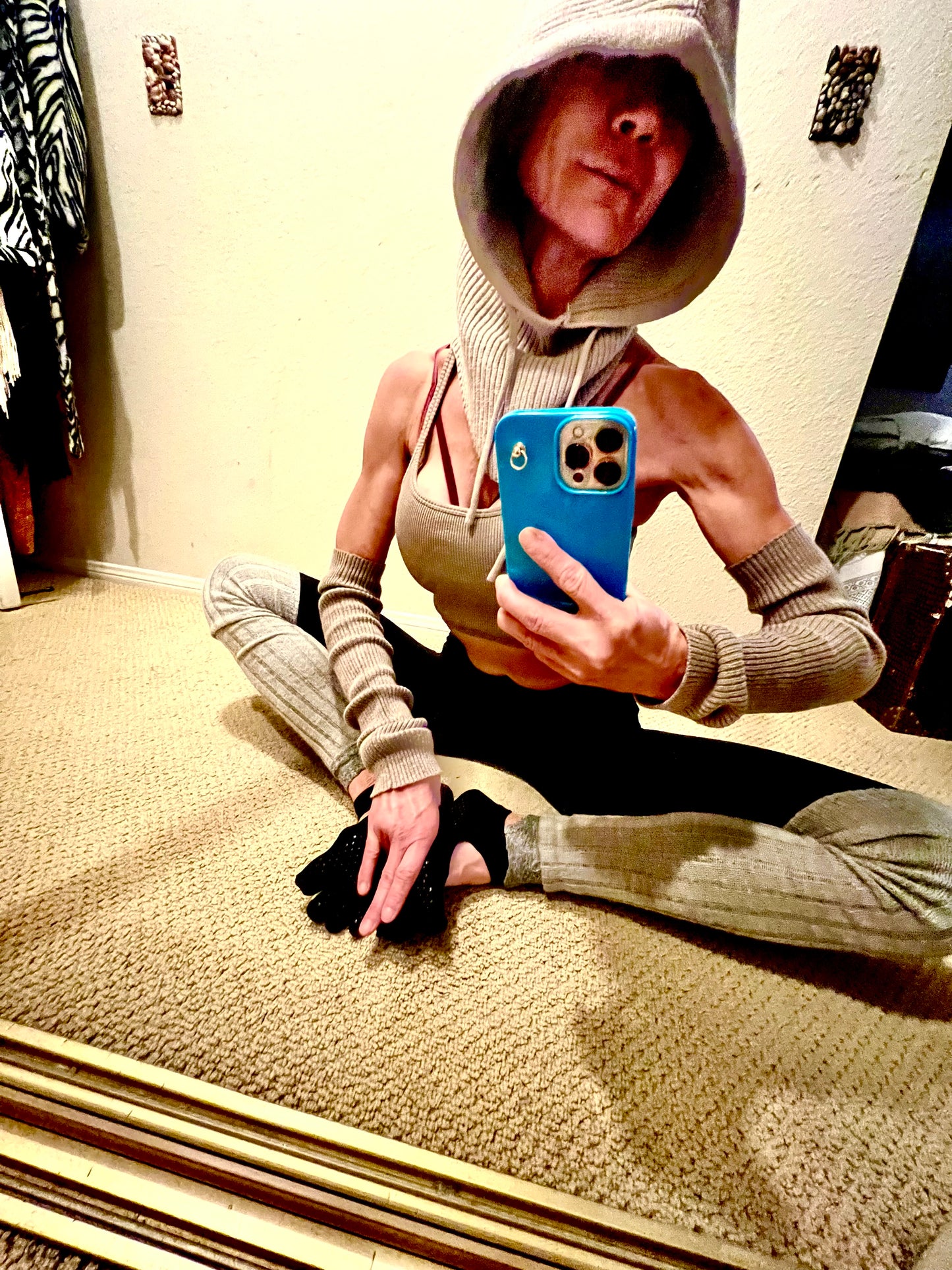 Cashmere Hoodlum